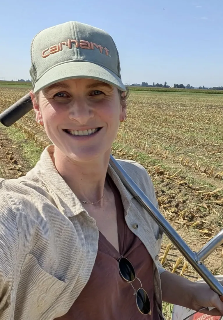 Alicia van den Brink in the field